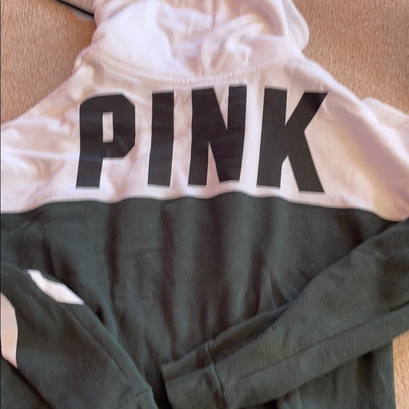 Pink sweater - Picture 3 of 3